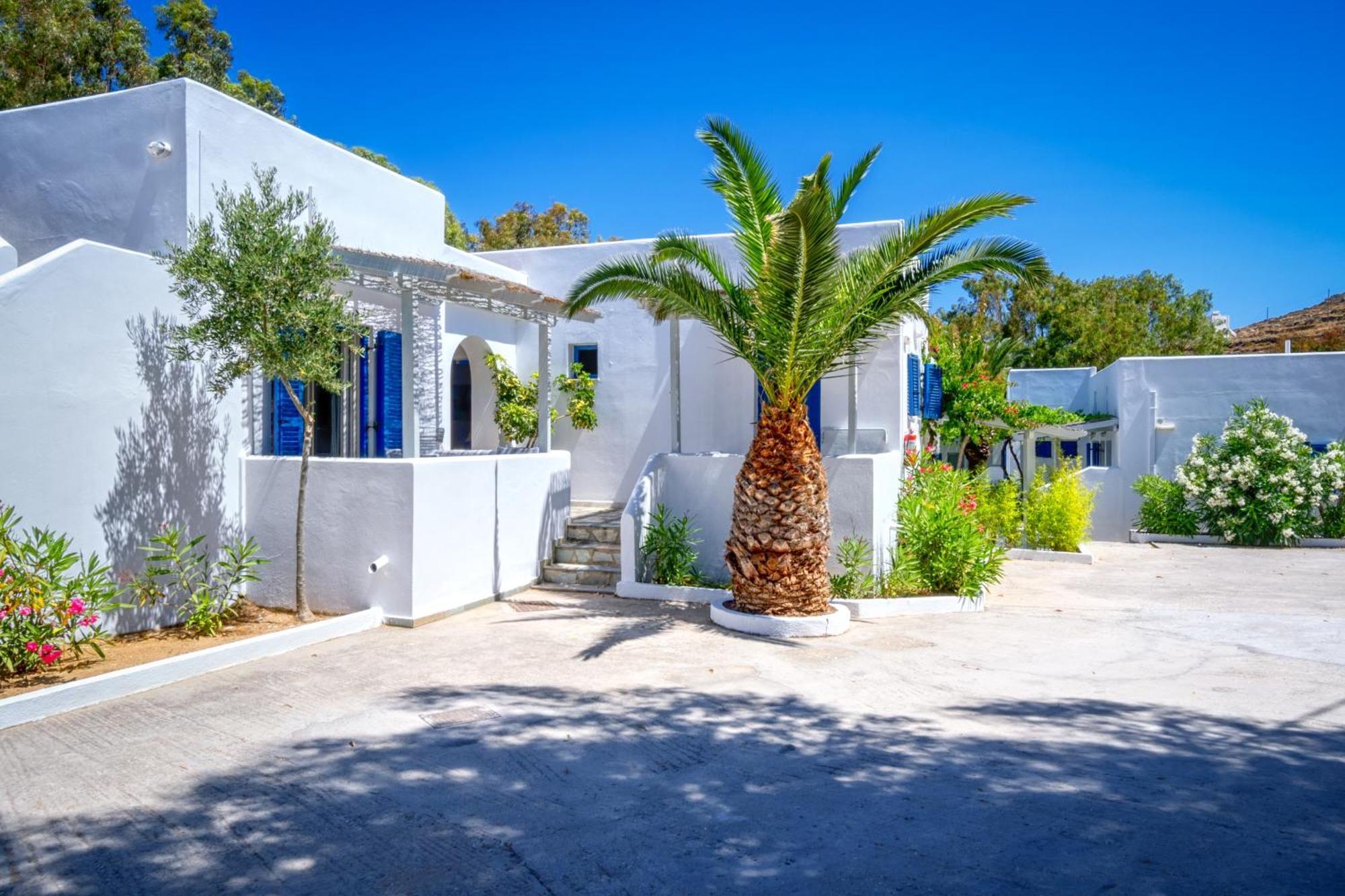 Coralli Seaside Resort Livadakia Buitenkant foto